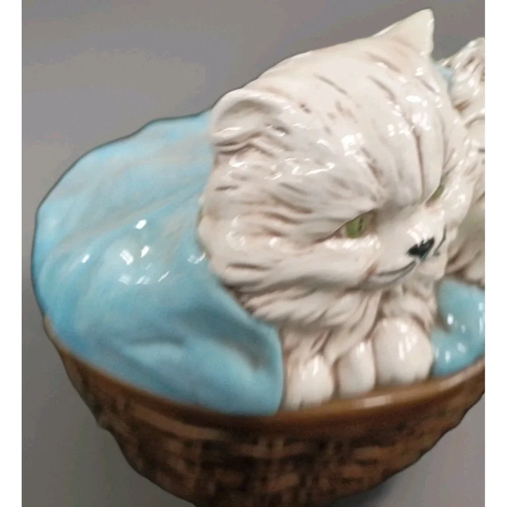 Large‎ Ceramic Cats in a Basket Storage Lid Persian Vintage Hand Painted Signed